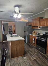 1999 Four Seasons Mobile Home