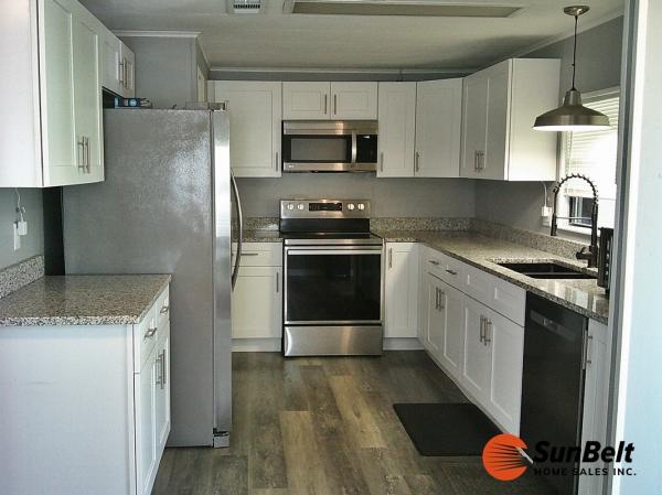 1984 VICT Manufactured Home