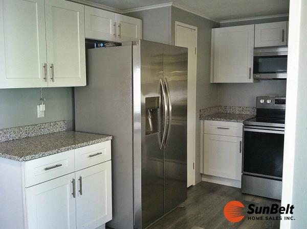 1984 VICT Manufactured Home