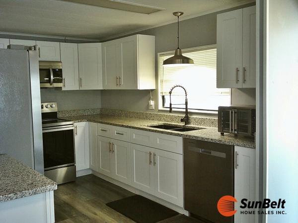 1984 VICT Manufactured Home