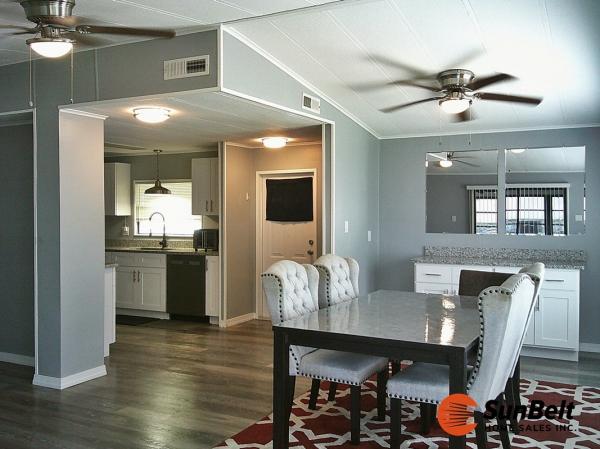 1984 VICT Manufactured Home