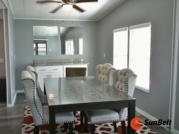 1984 VICT Manufactured Home