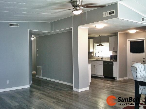1984 VICT Manufactured Home