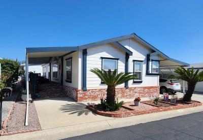 Photo 2 of 27 of home located at 1400 W. 13th St. #44 Upland, CA 91786