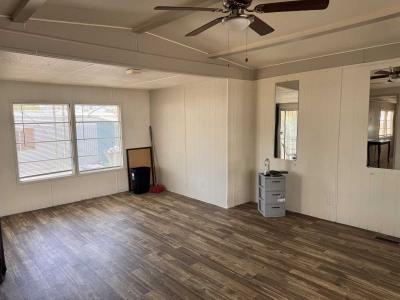Photo 4 of 8 of home located at 1325 W Silverlake Rd Tucson, AZ 85713