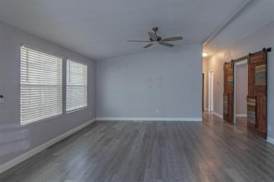 Photo 3 of 21 of home located at 145 Codyerin Dr. Henderson, NV 89074