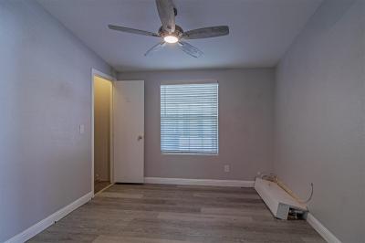 Photo 5 of 21 of home located at 145 Codyerin Dr. Henderson, NV 89074