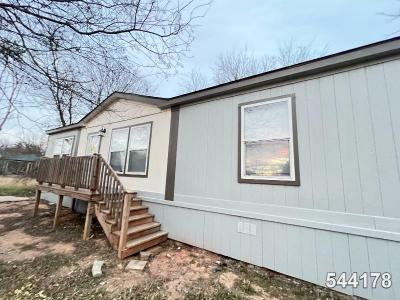 Mobile Home at 197 E Sweden St Walnut Springs, TX 76690