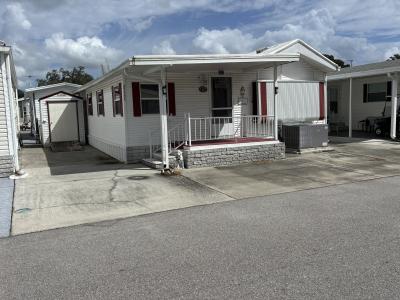 Photo 2 of 18 of home located at 37533 Crimson Lane Zephyrhills, FL 33541