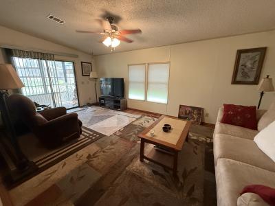 Photo 3 of 13 of home located at 433 Spoonbill Drive Sebring, FL 33876