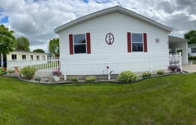 Mobile Home at 6111 Clover Way N Lot Cn6111 Saginaw, MI 48603