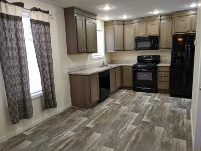 Photo 2 of 5 of home located at 186 Monroe Dr Davison, MI 48423