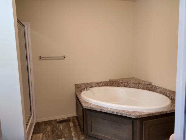 2017 CLAYTON 81TNS16763 Mobile Home