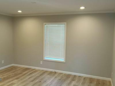 Photo 4 of 11 of home located at 3941 Charleston Highway #221 West Columbia, SC 29172