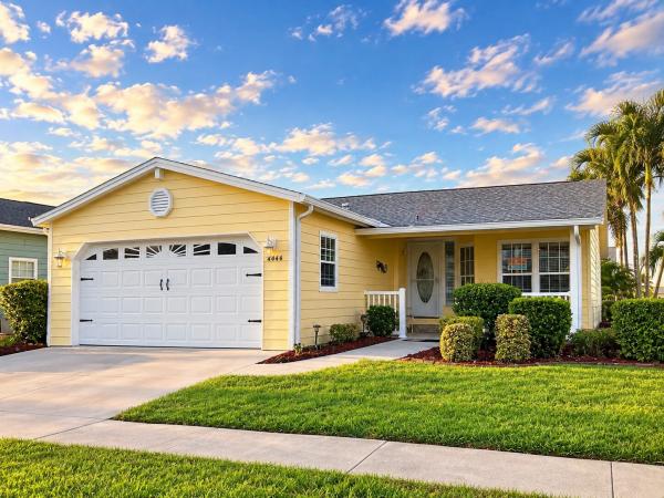 2005  Mobile Home For Sale