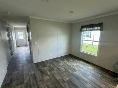Photo 4 of 12 of home located at 10420 Us Hwy 31, #362 Tanner, AL 35671