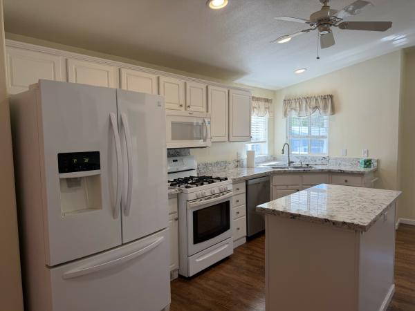 2002 Fleetwood 4603K Mobile Home
