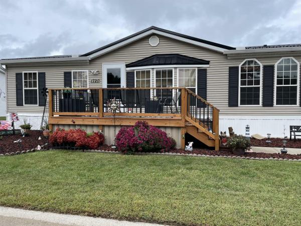 1997 INDEPENDENCE 98 Mobile Home For Sale