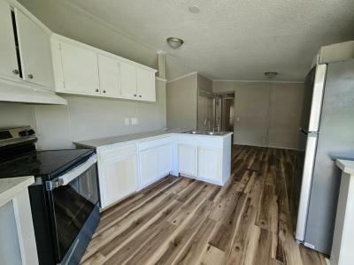 Photo 4 of 12 of home located at 6280 Hamilton Dr. #36 Fort Myers, FL 33905