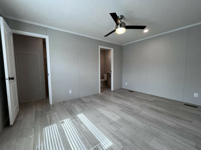 Photo 3 of 9 of home located at 40743 Gasglow Dr Sterling Heights, MI 48310