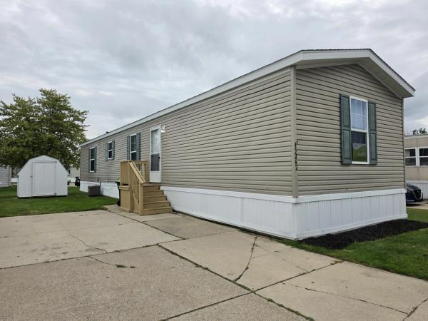 2016 Champion Redman Advantage II Mobile Home