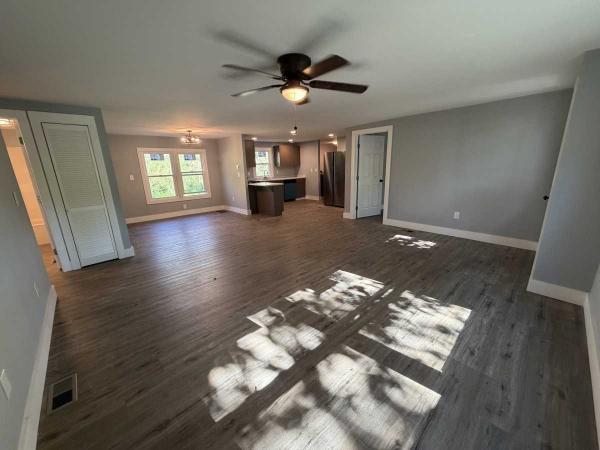 1981 Schultz Manufactured Home