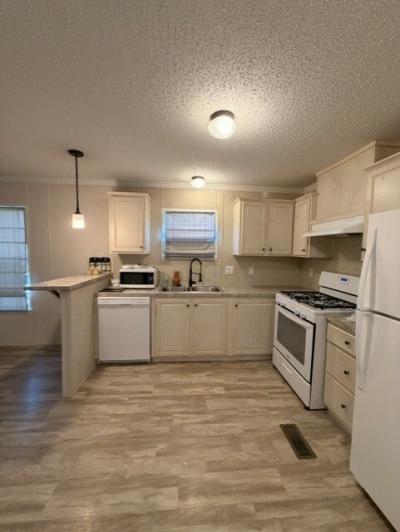 Photo 5 of 9 of home located at 32 Kelly St Hamilton, OH 45011