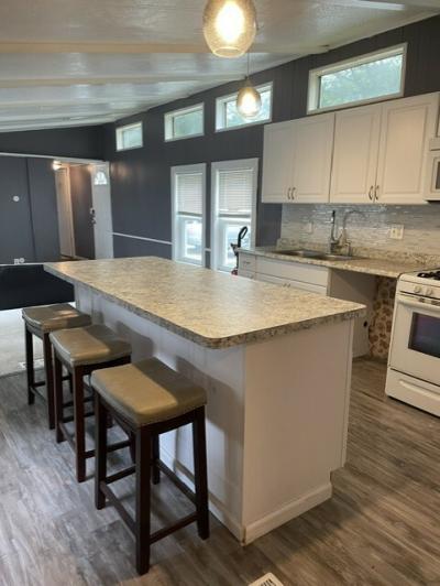 Photo 3 of 10 of home located at 27570 Versailles Ln, #534 Romulus, MI 48174