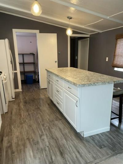 Photo 4 of 10 of home located at 27570 Versailles Ln, #534 Romulus, MI 48174