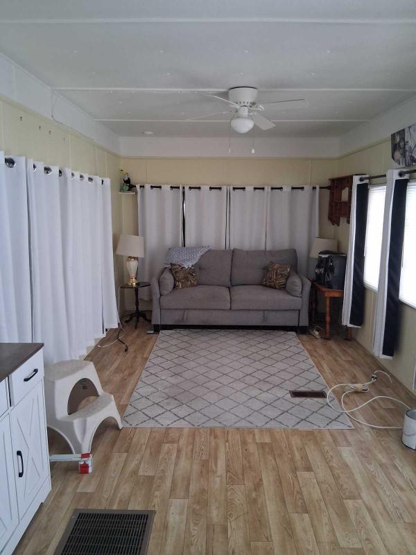  Mobile Home For Sale