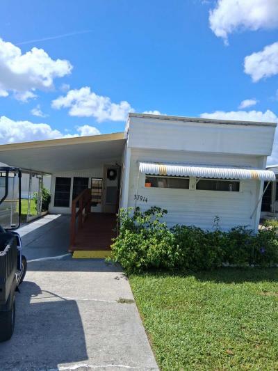 Photo 2 of 7 of home located at 37914 Bentley Dr. #74 Zephyrhills, FL 33542