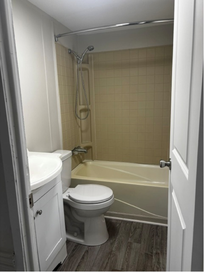 Photo 4 of 7 of home located at 43464 Normandy Ave, #584 Sterling Heights, MI 48314
