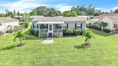 Mobile Home at 3149 Par Four Pl North Fort Myers, FL 33917