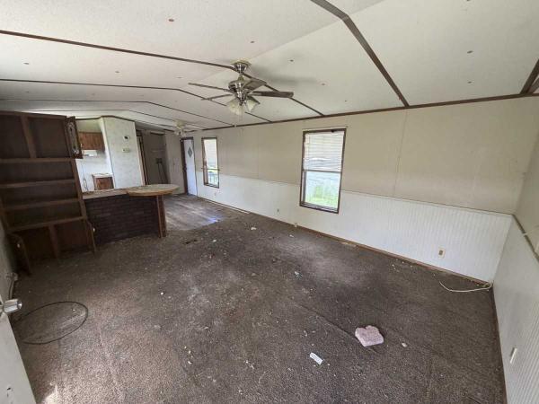 1992  Mobile Home For Sale