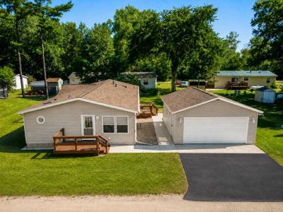 Mobile Home at N4410 Country Rd A Lot 5 Rio, WI 53960