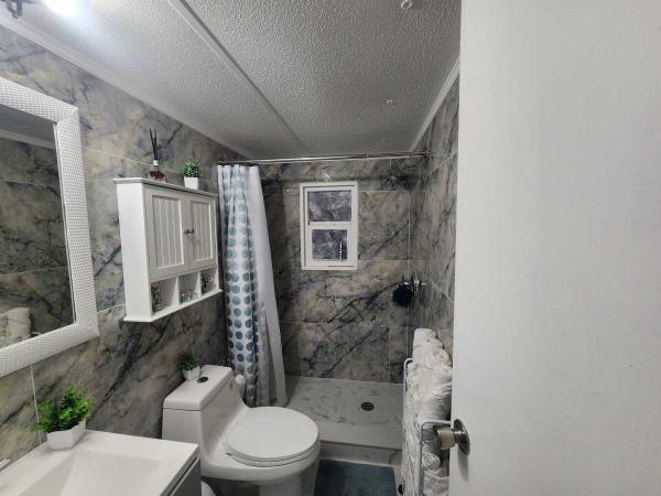 1985 KIRK Manufactured Home
