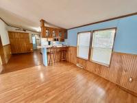 1999 Skyline Wood Manor Mobile Home
