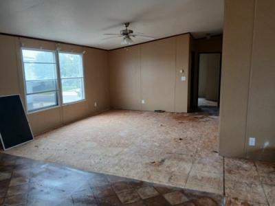 Photo 3 of 13 of home located at 7151 Woodlake Pkwy Lot 254 San Antonio, TX 78218