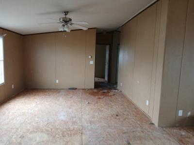 Photo 4 of 13 of home located at 7151 Woodlake Pkwy Lot 254 San Antonio, TX 78218