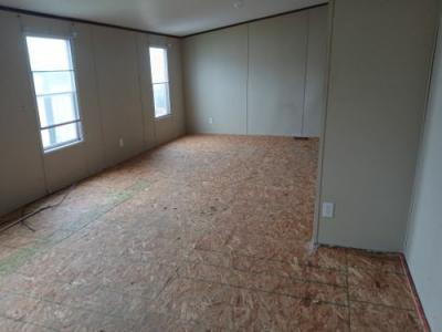Photo 5 of 13 of home located at 7151 Woodlake Pkwy Lot 254 San Antonio, TX 78218