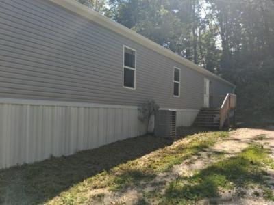 Photo 2 of 13 of home located at 135 Copper Lane Caryville, TN 37714