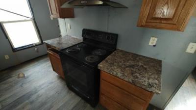 Photo 4 of 20 of home located at 16077 Tx-80 Leesville, TX 78122