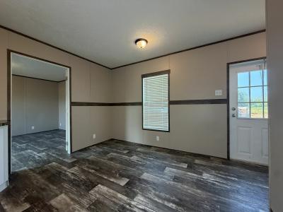 Photo 5 of 31 of home located at 2077 Millerfield Rd Russell Springs, KY 42642