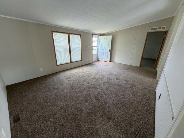 2001 Schultz Mobile Home For Sale