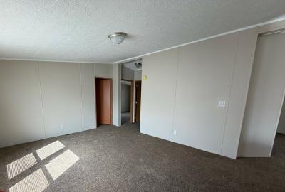 Photo 3 of 4 of home located at 29200 Oakhill Drive Gibraltar, MI 48173