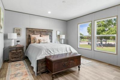 Photo 5 of 8 of home located at 7601 Daffan Lane #060 Austin, TX 78724