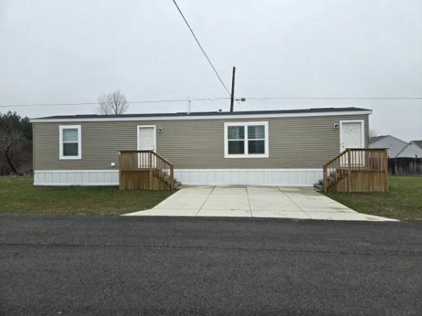 2001 CHAMPION Mobile Home For Sale