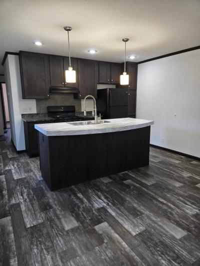 Mobile Home at 6071 E Freshman Drive Lot Ef6071 Saginaw, MI 48604