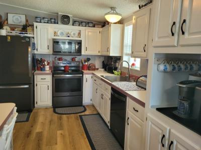 Photo 3 of 20 of home located at 5848 Naples Dr Zephyrhills, FL 33540