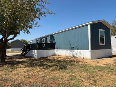 Mobile Home at 272 W Lawson Rd, Lot #43 Lot 2043 Dallas, TX 75253